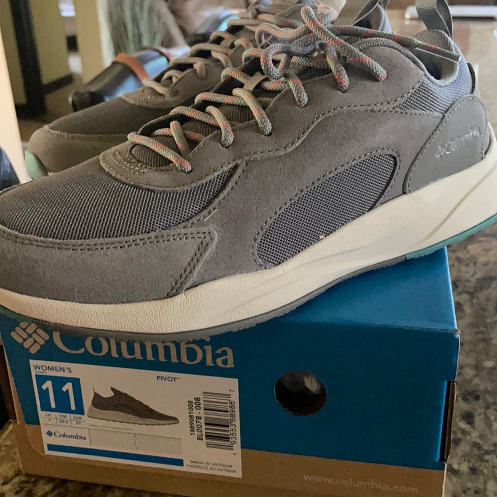 Columbia W’s tennis shoes Pivot style
